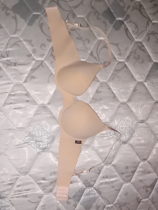 Vince Camuto Other - Vince Camuto Nude Bra